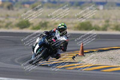 media/Nov-06-2022-SoCal Trackdays (Sun) [[208d2ccc26]]/Turn 11 (10am)/